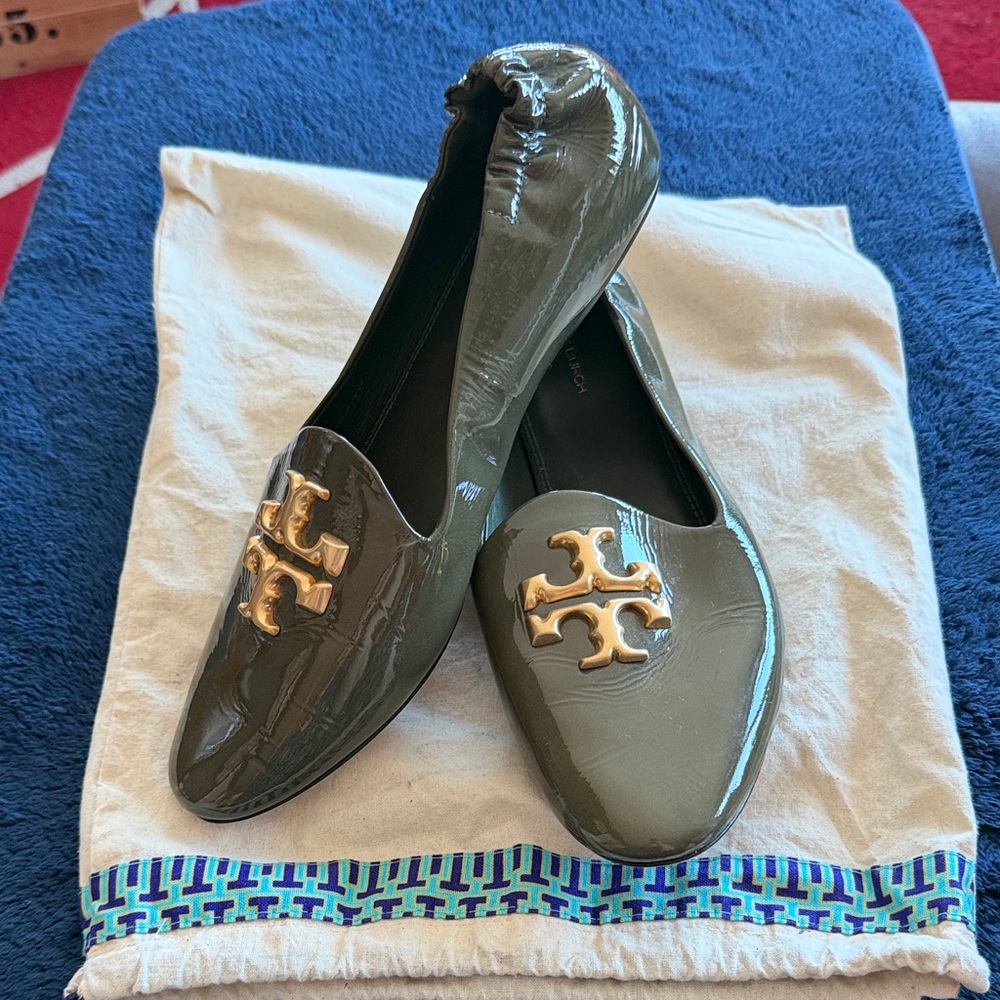 Tory Burch Olive Green Patent Leather Logo Flats